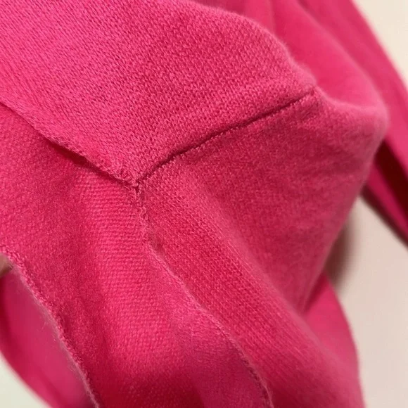 14th and Union 100% cashmere Barbie fuchsia pink sweater boyfriend style - Picture 4 of 4